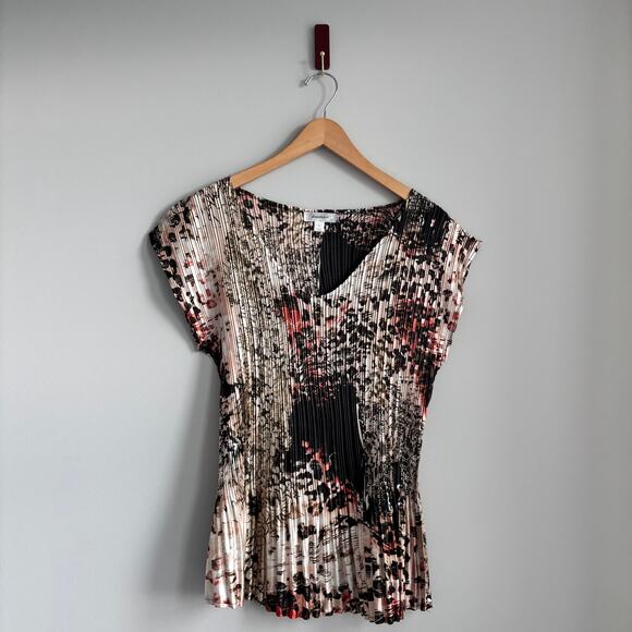 2000s Style DressBarn Accordion Pleat Blouse Short Sleeve Multi Color Size XL - Picture 8 of 8